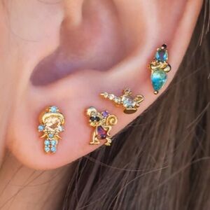 Disney’s Aladdin Stud Earring Set- Gold